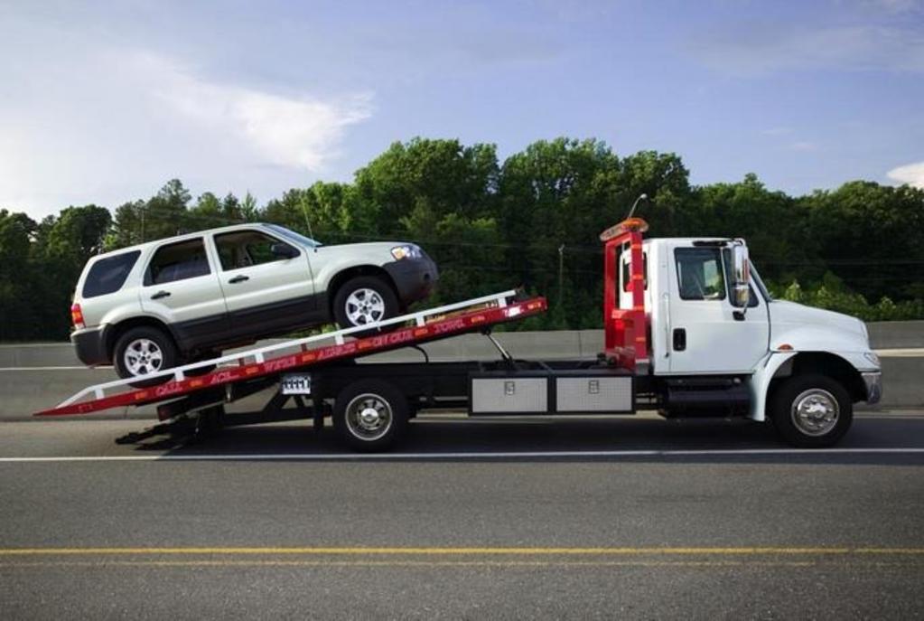 24 hour accident towing, roadside assistance, fuel delivery, winching services, Edmonton, Cheap Towing, Towing Edmonton, towing truck | Transformer Towing Services