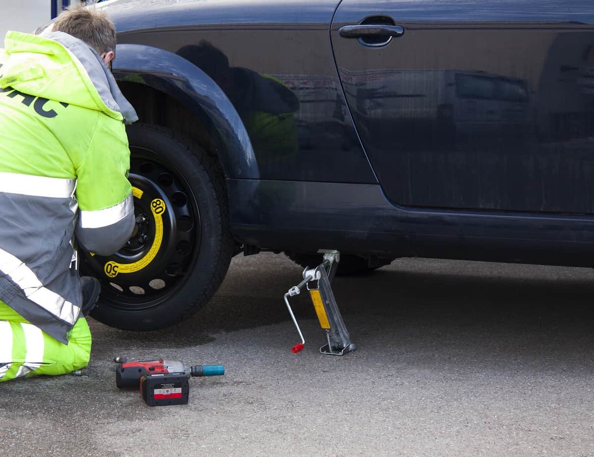 Vehicle Roadside Assistance Services